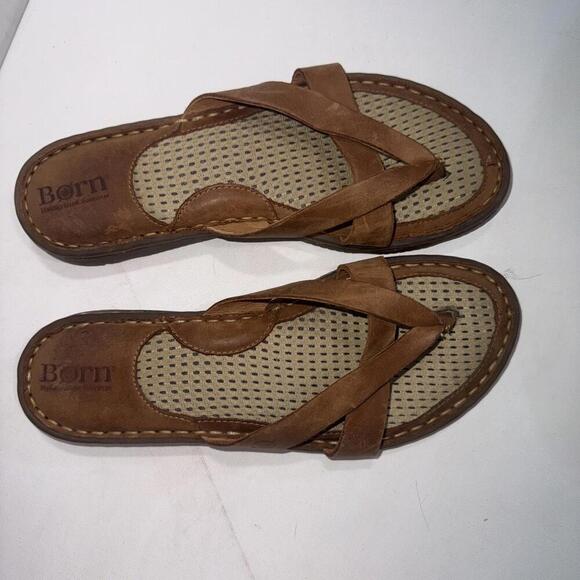 Born Gorpcore Classic Leather Designer Minimalist Flip Flops Thong Sandals 8/39 - Picture 2 of 11